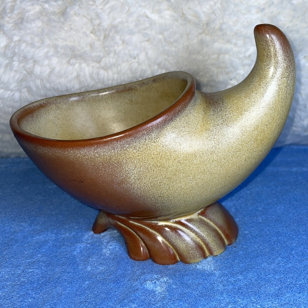Vintage Frankoma 1950’s Cornucopia Vase - Picture 3 of 4